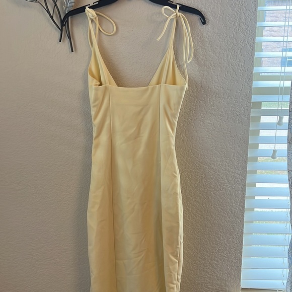 Camila coelho Aaliyah Midi Dress in Butter Yellow - Picture 9 of 12